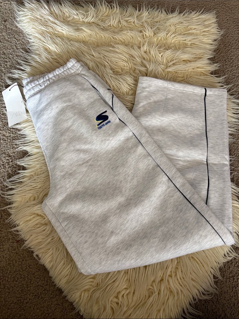 Zara women’s fleece sweatpants